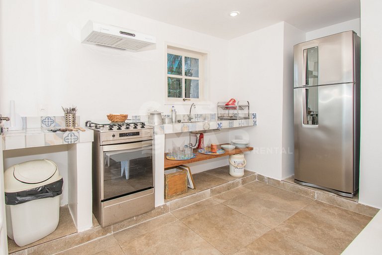Linda casa, seis suítes em condomínio, com deck de 25m2