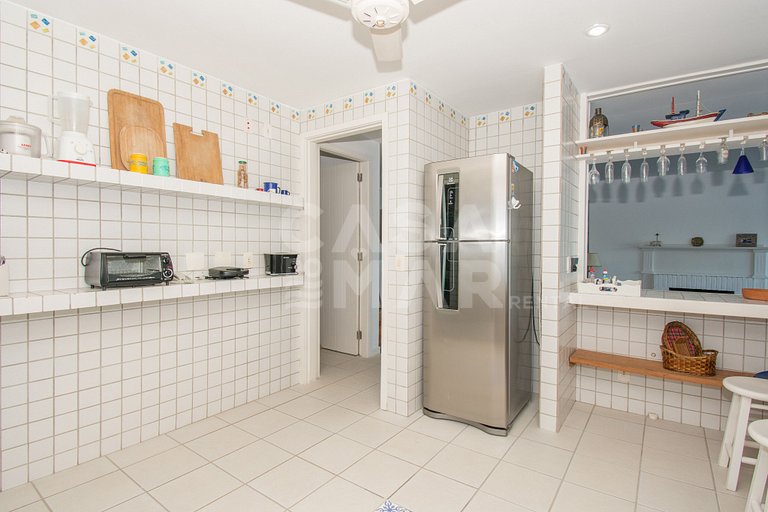 Linda casa, seis suítes em condomínio, com deck de 25m2