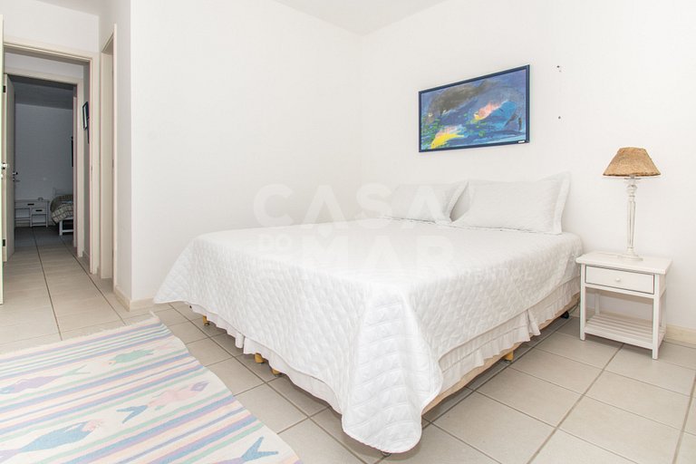 Linda casa, seis suítes em condomínio, com deck de 25m2