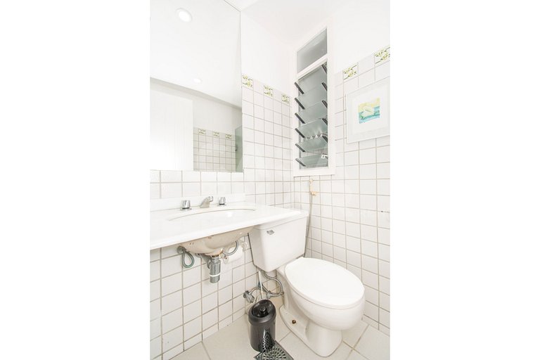 Linda casa, seis suítes em condomínio, com deck de 25m2