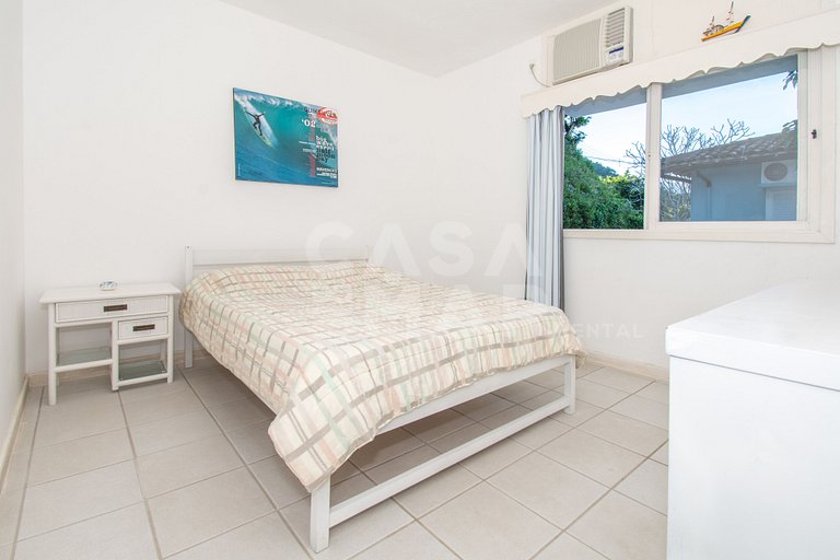 Linda casa, seis suítes em condomínio, com deck de 25m2