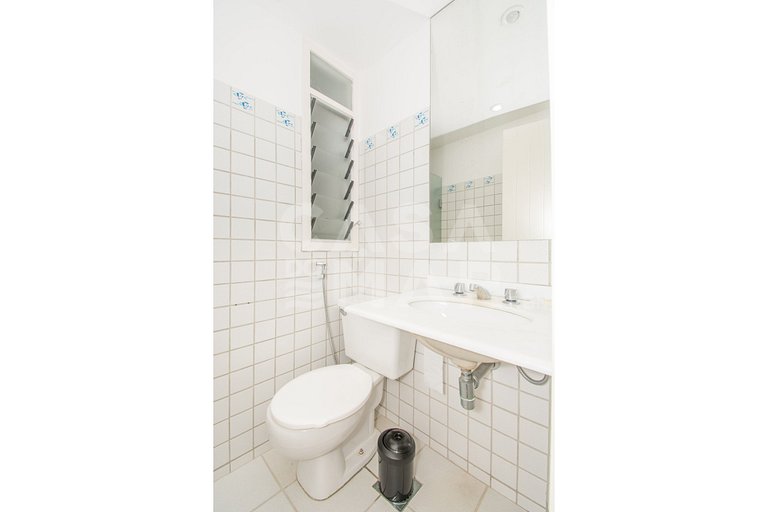 Linda casa, seis suítes em condomínio, com deck de 25m2