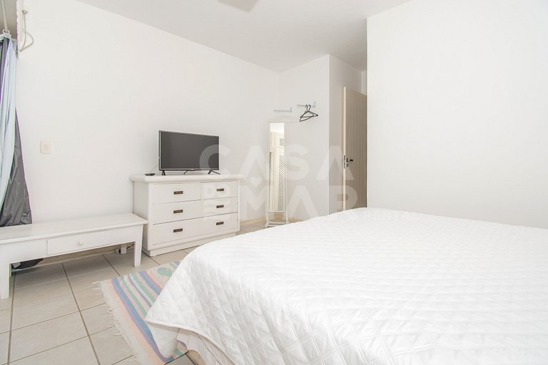Linda casa, seis suítes em condomínio, com deck de 25m2