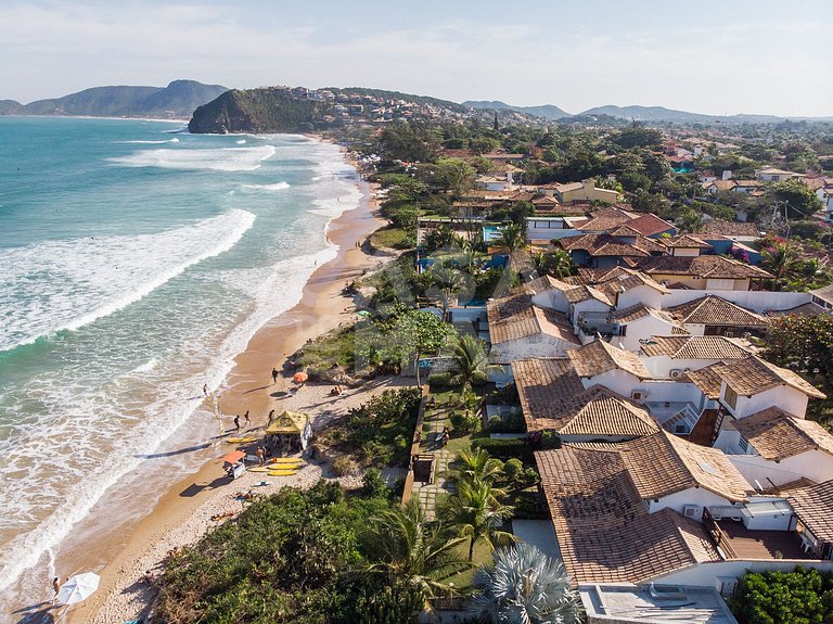 Geribá, pé na areia, frente mar, tres quartos, condomínio