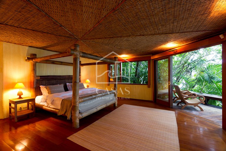 Villa with five suites on a private island - Princess Island