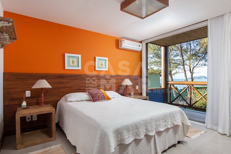 Casa frente mar com 6 suítes