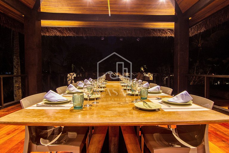 Beautiful private island with five spacious suites