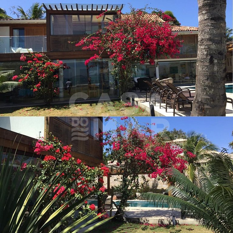 Linda mansão espetacular com 5 suítes, pé na areia na Praia