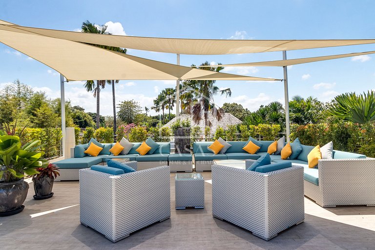 Beautiful house with 4 suites, complete, close to the best b