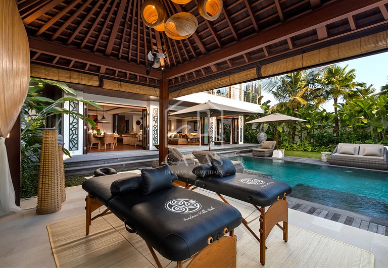 Beautiful house with 4 suites, complete, close to the best b