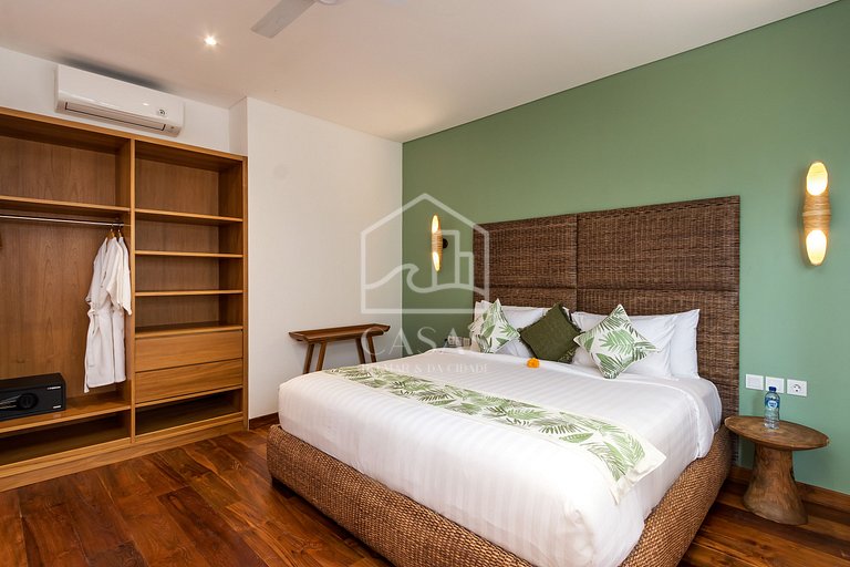 Beautiful house with 4 suites, complete, close to the best b