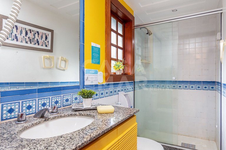 Linda casa com 8 suítes, e vista paradisíaca da praia da Fer
