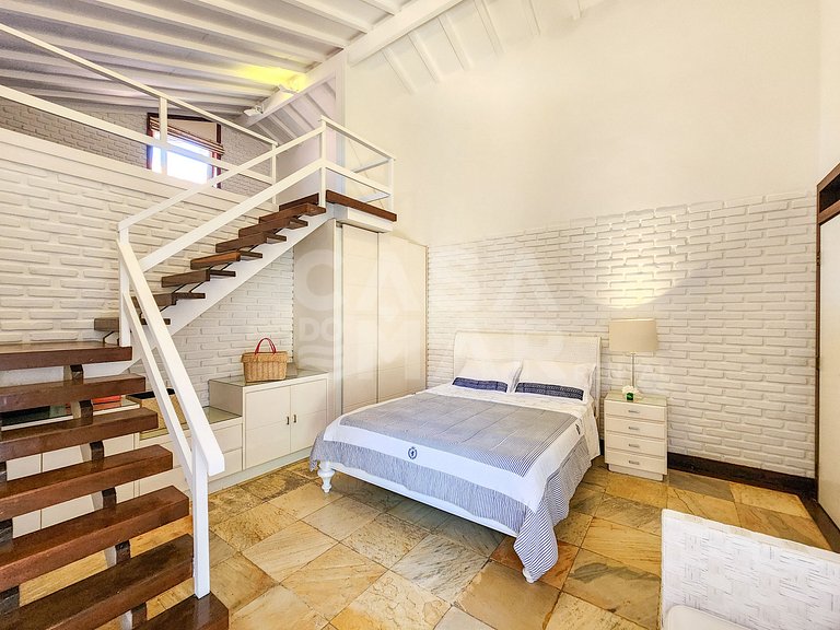 Linda casa com cinco suítes, no melhor condomínio de Geribá,