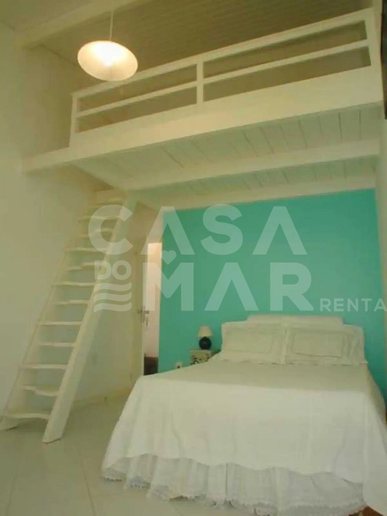 Linda casa com seis suítes, de frente pro mar