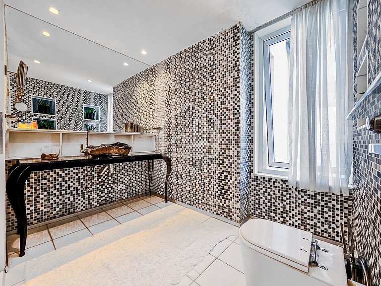 Beautiful house in Joá, with an incredible view of the sea i