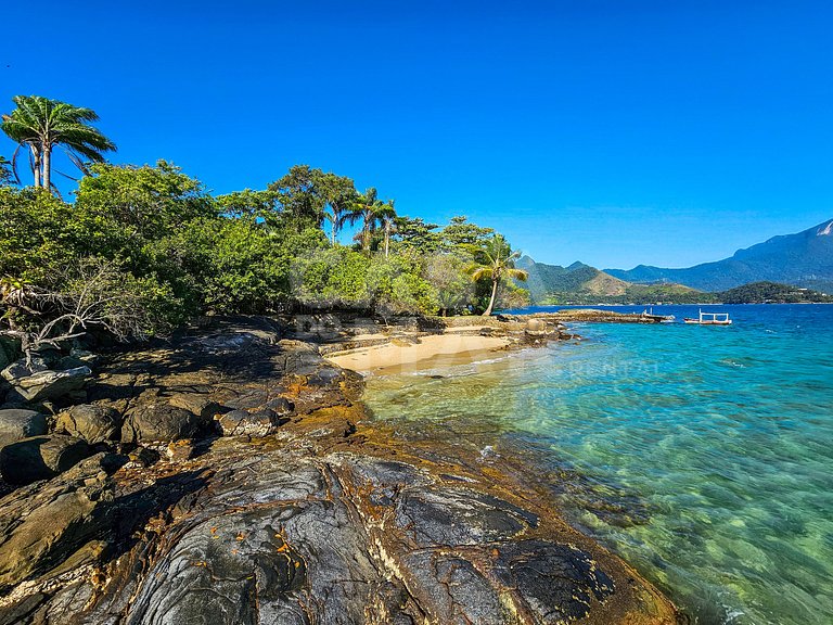 Magnífica ilha paradisíaca, em Angra dos Reis