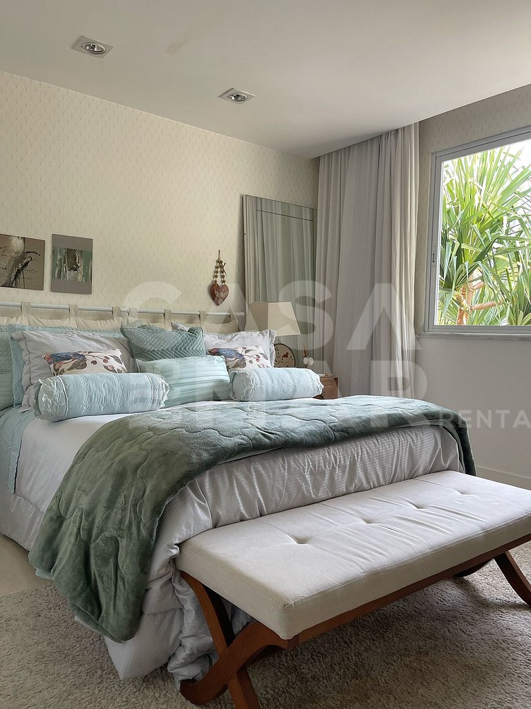 Linda casa com cinco suítes, em condomínio de alto luxo