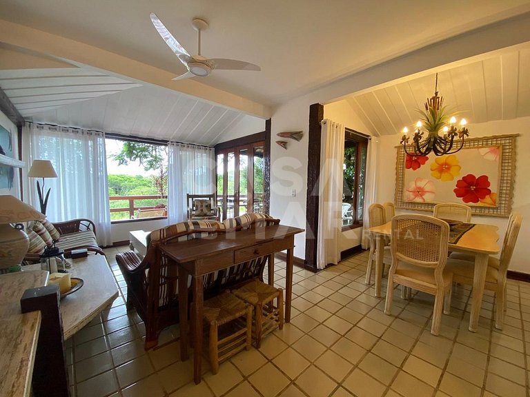 linda casa com tres quartos na praia do forno