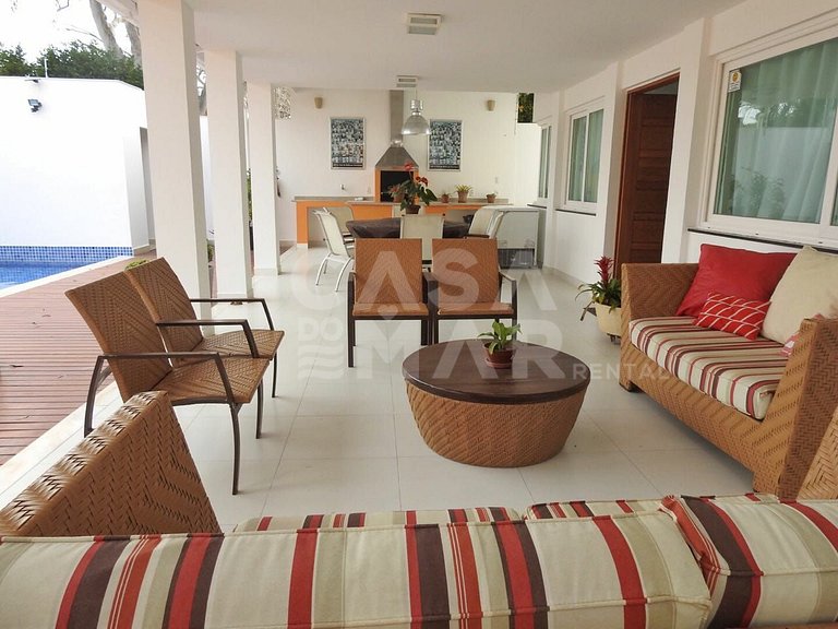 Linda casa na praia de Geribá